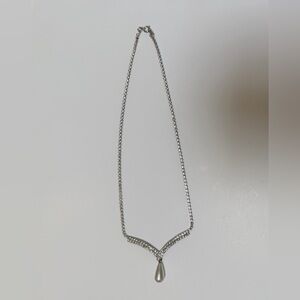Stunning Silver, Pearl & Rhinestone Necklace EUC